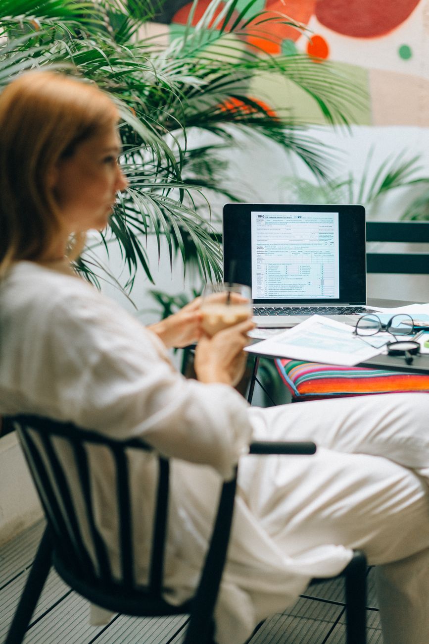 Digital Nomad Tax Residency 2026: The 183-Day Rule Explained